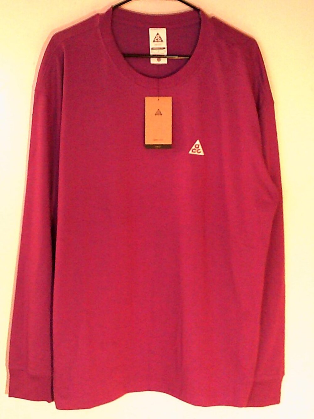 NEW NIKE Dri-FIT ACG "LOGO LS Tee" MEN'S BOLD BERRY T-SHIRT LARGE FQ3738-506